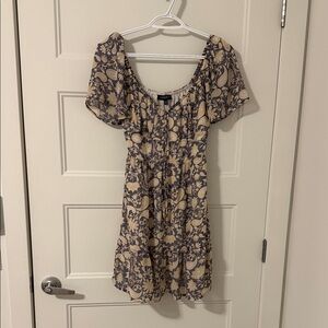 Dynamite Floral Dress in Beige and Black